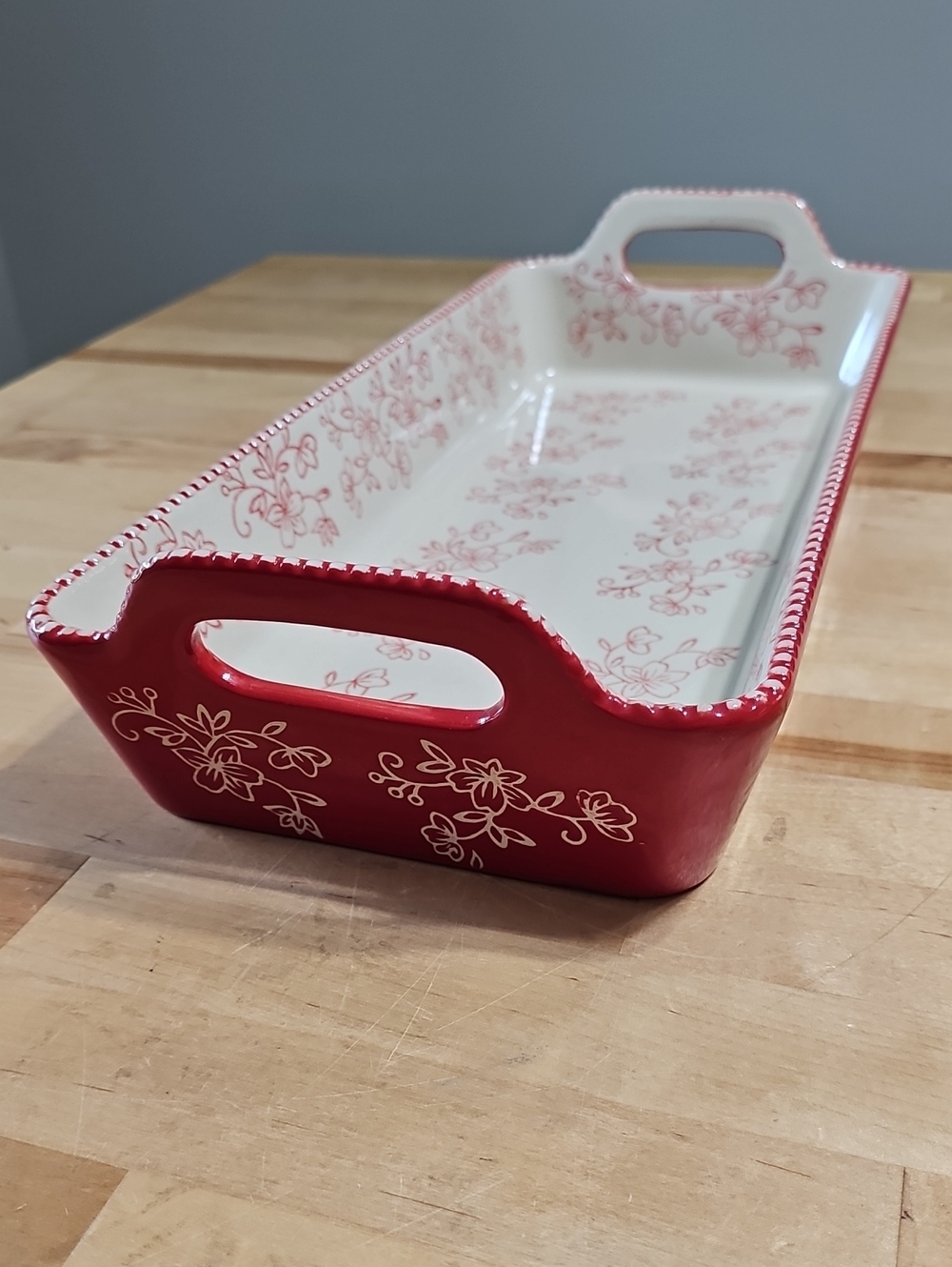Temp-tations Floral Lace Cranberry Red 2.5 QT Rectangular Casserole Baker Handl